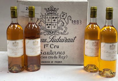 12 bouteilles Château Suduiraut 1983 1er...