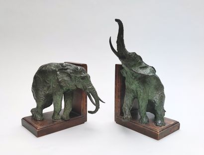 null Ary Jean BITTER (1883-1973)1300
Pair of Bookends with Elephants 
Two bronze...
