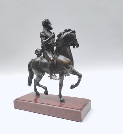 null ECOLE FRANCAISE FIN DU XIXe SIECLE
Le Roi Henri IV à cheval
Epreuve en bronze,...