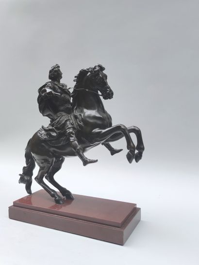 null Guillielmus DE GROF (1680-1742) d' après
Statue présumée de Louis XIV à cheval
Epreuve...