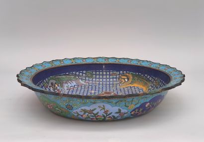 null Round metal CUP with polychrome cloisonné enamels and chimera and floral motifs,...