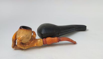 null Antique PIPE, the furnace in foam representing a greenhouse of eagle, the pipe...