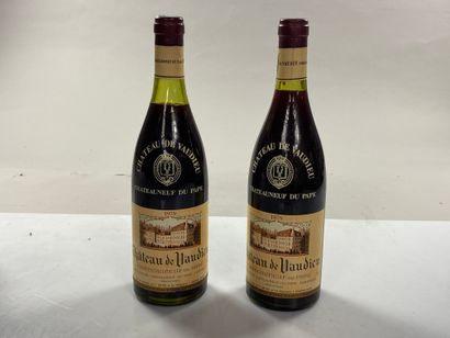 2 bouteilles Château de Vaudieu 1979 Famille...