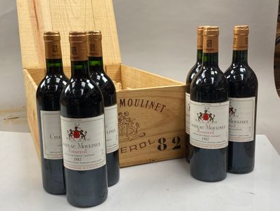 12 bouteilles Château Moulinet 1982 Pomerol...