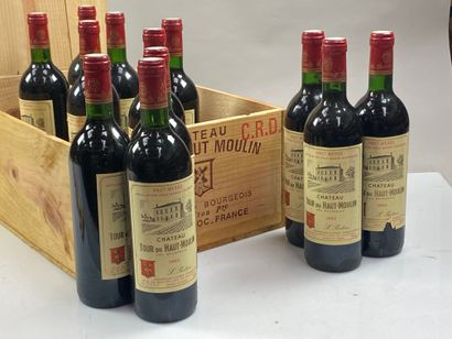 12 bouteilles Château Tour du Haut- Moulin...