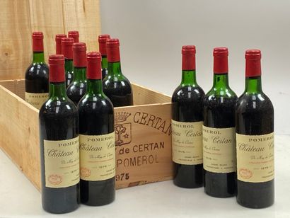 null 12 bouteilles Château Certan de May de Certan 1975 Pomerol CB (3 BG, 3 NTLB,...