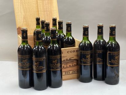 12 bottles Château Clos des Jacobins 1982...