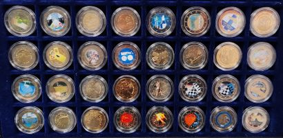 Set of approx. 1,347 themed metal 2 Euro...