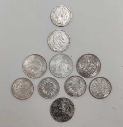 Set of nine silver PIECES : 
- 1 Pièce Louis...