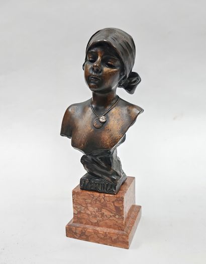 E. VILLANIS
Buste de NERINA 
épreuve en bronze,...