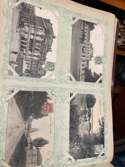 null Deux albums de cartes postales 
Régionalisme, étrangers, fantaisie, armée, canal
(en...