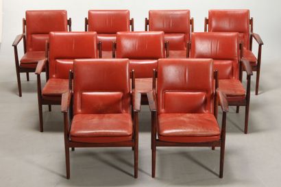 null 1 suite de 10 fauteuils en palissandre massif garnis de cuir rouge de Arne Vodder...