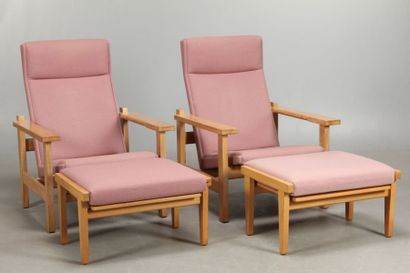 null 1 paire de chaises longues composées de 2 fauteuils et de leurs 2 tabourets...