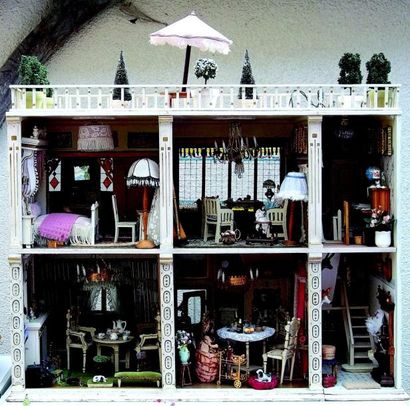 null Grande maison de poupées de fabrication allemande des années 1920 de la maison...