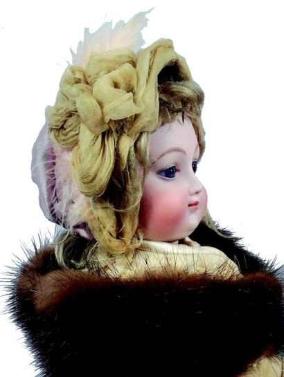 null Grande et belle poupée parisienne par Léon Casimir BRU avec tête en biscuit...
