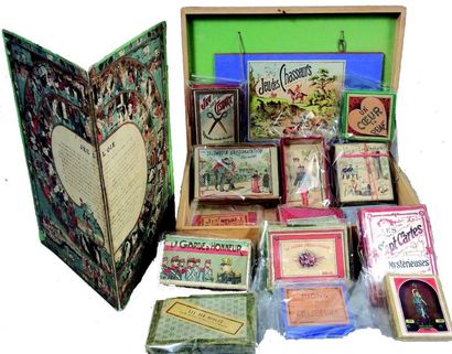 null Boîte ancienne de Jeux réunis en bois comportant 14 petits jeux en boîtes d'origine...