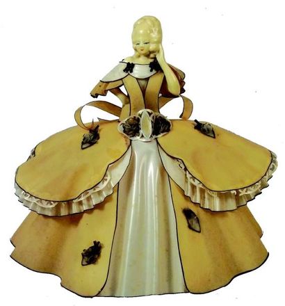 null Abat-jour marquise robe en celluloîd bicolore, jaune et ivoire. H 30 cm