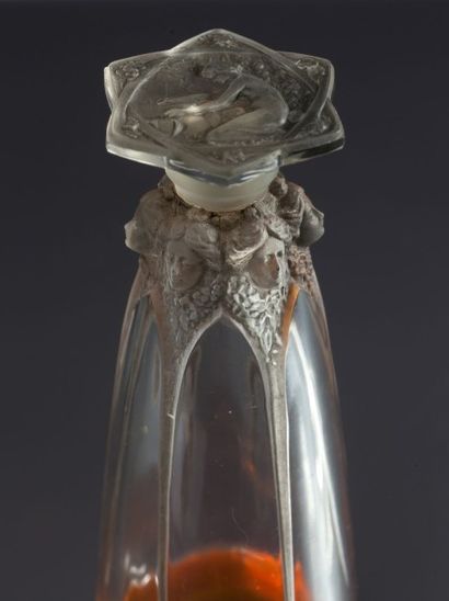 D'Orsay «L'Aveu» - (1913) Rarissime & exceptionnel flacon en cristal incolore pressé...
