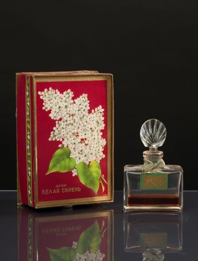 null Parfumerie Russe - «Lilas Blanc» - (années 1940-1950) Présenté dans son coffret...