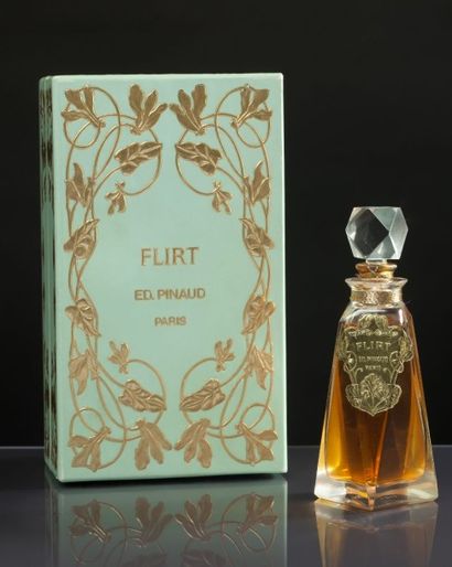 ED.PINAUD «Flirt» - (années 1986-1987) Réédition du flacon carafon en verre massif...