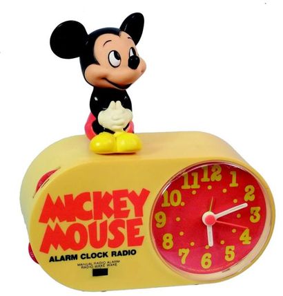 null «MICKEY Mouse Alarm Radio», jouet à piles avec vraie réveil. Format: 20x24 cm....