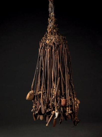 null Bambara ou Dogon, Mali. Matériel de divination composé d'une multitude de bâtonnets...