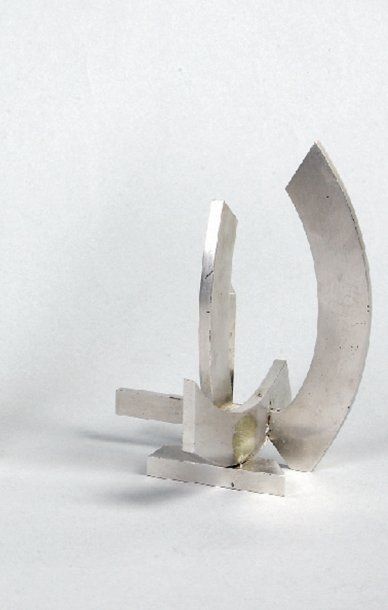 Marino DI TEANA (1920) "STRUCTURE UNIVERSITÉ", circa 1975 Sculpture en métal argenté,...