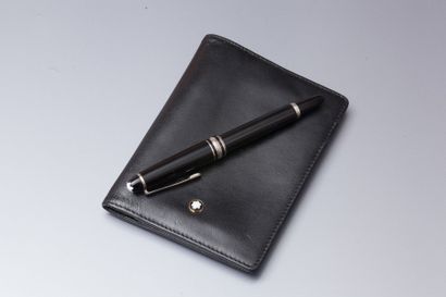 MONTBLANC Porte carte en cuir noir et petit stylo à plume en or gris 750°/00