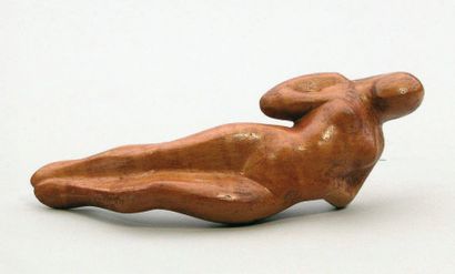 Ferdinand PARPAN (1902-2004) Femme allongée, vague Sculpture, taille directe en ronde...
