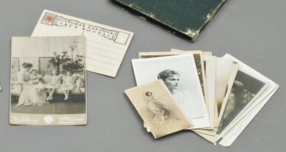 null Lot - Famille Impériale, 16 cartes et photos du Tsarevitch Alexis, Alexandra...