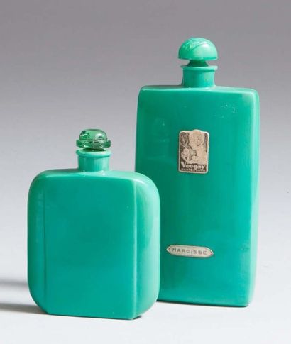 Vougay Narcisse Renaud Sweet Peas (années 1920) 2 flacons modernistes en verre opaque...