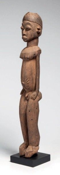 null Lobi, Burkina Faso. Importante statue lobi masculine au visage très expressif,...
