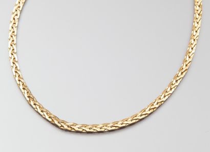 null Collier en or jaune 750°/00, maille plate. 10.20 g. L : 47 cm