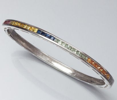 null Bracelet rigide ovale en argent 925 serti de saphirs et de saphirs multicolores...