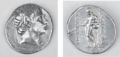 null TETRADRACHME de Seleucos II. Frappé en Syrie du Nord, 246-206 av. J.C., TTB...