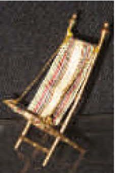 null Jolie chaise pliante en métal doré avec assise en tissu brochée, pour mignonnette....