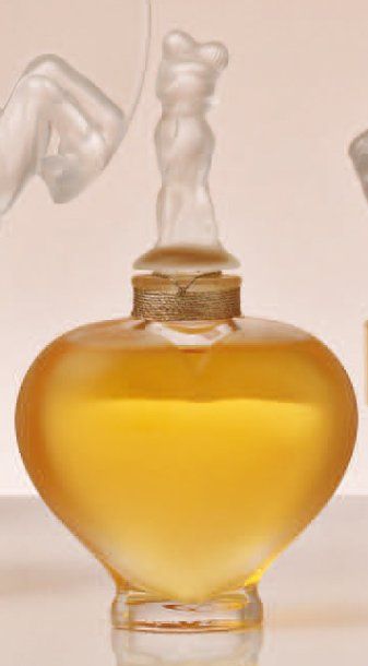 Lalique parfums "Les Amants "- (années 1990) Flacon en cristal incolore dépoli satiné...