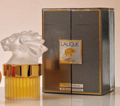 Lalique parfums "Lion "- (1998) Présenté dans son coffret argent siglé et titré,...