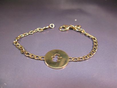 ARTHUS BERTRAND bracelet d'identité enfant en or jaune à plaque ajourée d'une colombe....