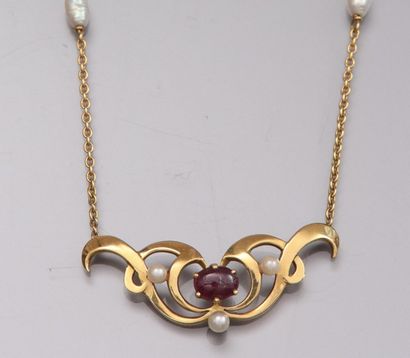 null Collier en or jaune 750°/00, maille forçat ponctuée de perles de culture baroques,...