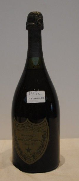 null 1 bout CHAMPAGNE DOM PERIGNON 1971