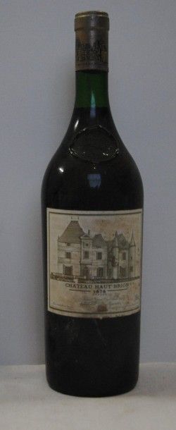 null 1 mag CHT HAUT BRION 1979 (étiq lég tachée)