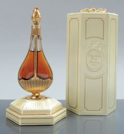 null Christian Dior - "Diorling" - (1963)

Exceptionnelle présentation de ce parfum...