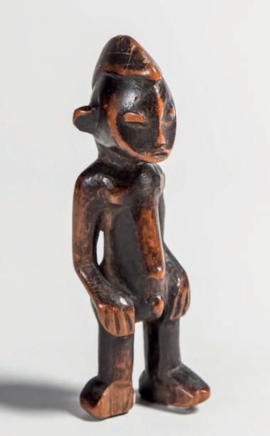 null SENOUFO, Côte d'Ivoire. Statuette masculine de génie intermédiaire pouvant être...