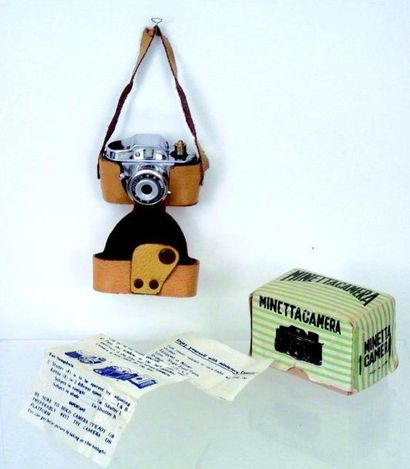 null “MINETTA CAMERA” appareil photographique miniature avec boîte d'origine et la...