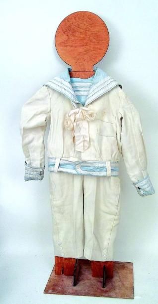 null Ravissant costume marin en lainage deux pièces pour garçonnet de 4/6 ans (circa...
