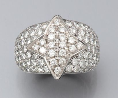 null Bague bandeau en or gris 750°/00 (hibou), sertie de diamants taille brillant....