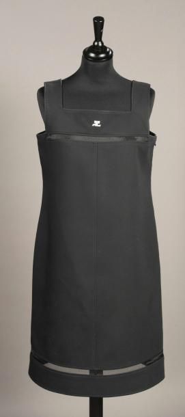 null COURREGES - Robe chasuble en tissu noir, encolure carrée, emmanchure carrée,...