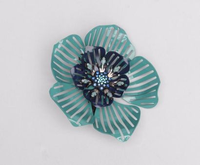 null LANVIN - Large broche motif fleur en métal découpé, strass et pierres turquoises...
