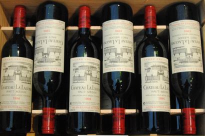 null 12 bouteilles Château La Lagune Haut-Médoc 1994 CB